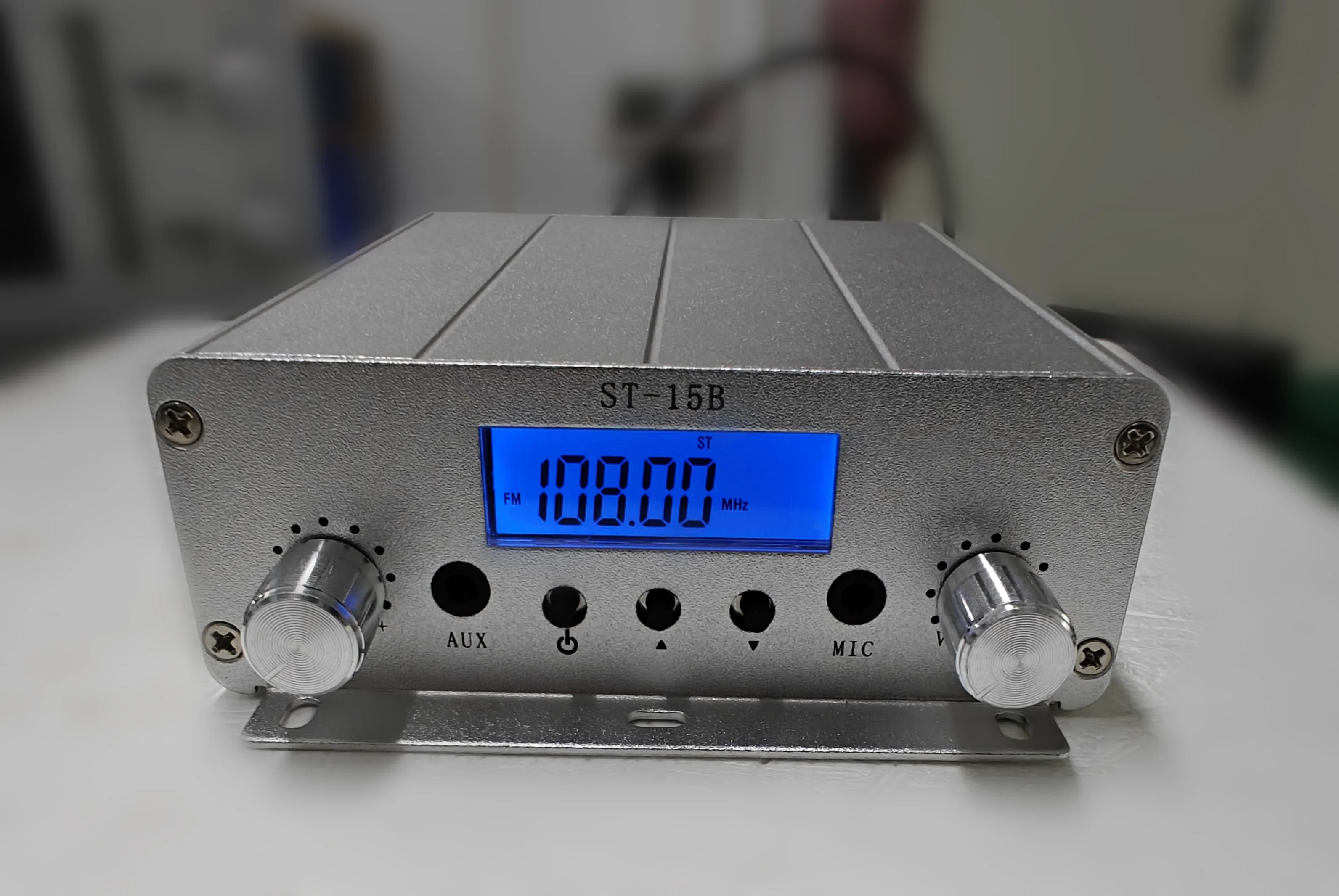 15W ST-15B V3 Stereo FM Transmission Transmitters 76-108/113MHz Small wireless audio transmitter only host - Image 3